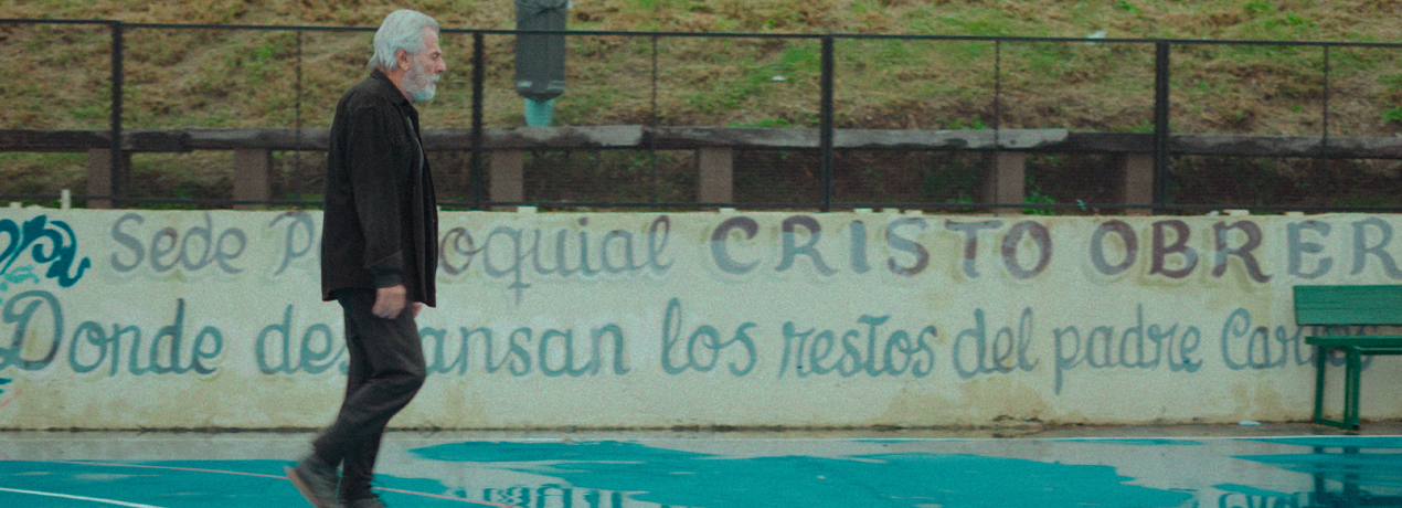 Padre Mugica - A la hora de la luz